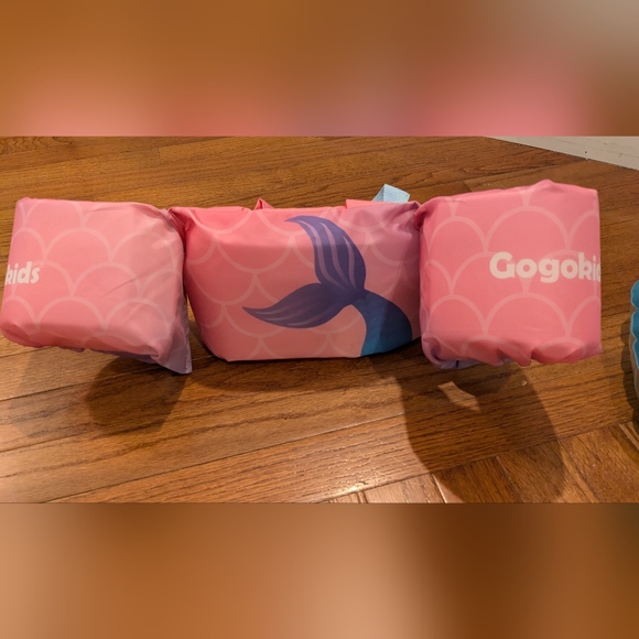 Mermaid toddler floaties - never used! - Picture 1 of 2